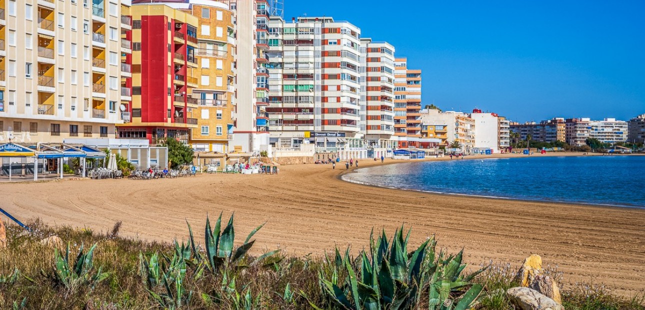 Venta - Apartamento / piso -
Torrevieja - Acequion