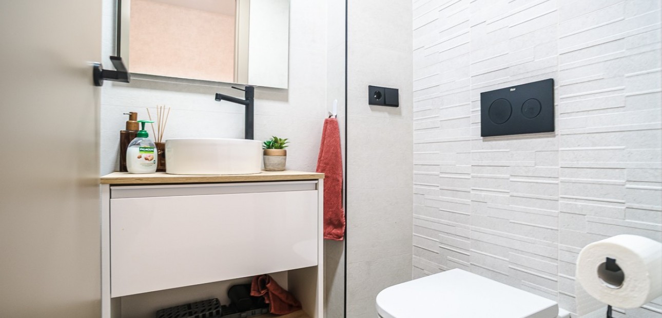 Venta - Apartamento / piso -
Torrevieja - Acequion