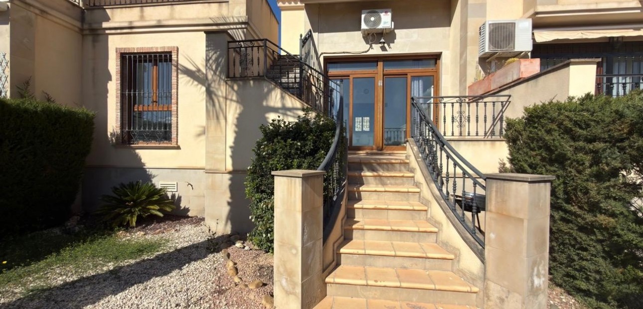 Venta - Bungalow -
Algorfa - La Finca Golf Resort