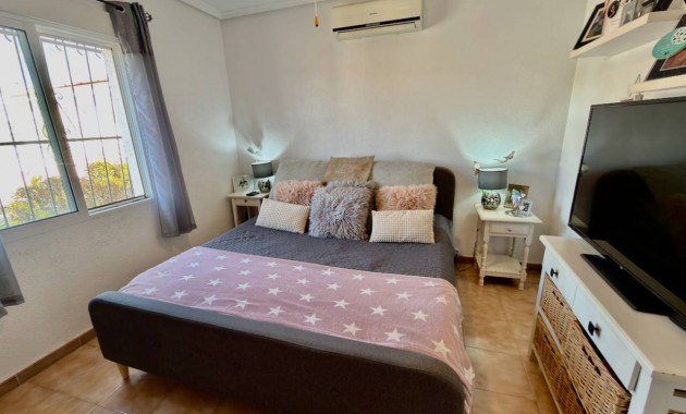 Sale - Villa -
Ciudad Quesada