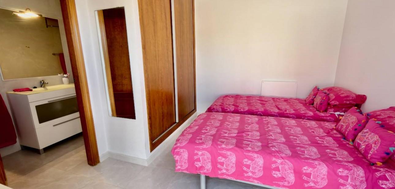 Sale - Villa -
Ciudad Quesada