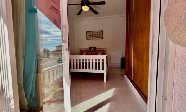 Sale - Villa -
Ciudad Quesada