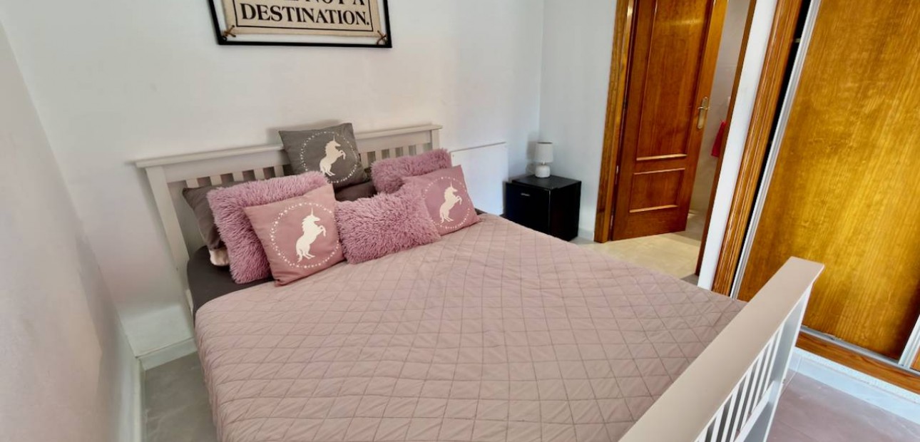 Sale - Villa -
Ciudad Quesada