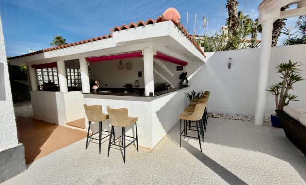 Sale - Villa -
Ciudad Quesada