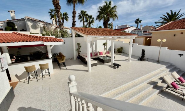 Sale - Villa -
Ciudad Quesada