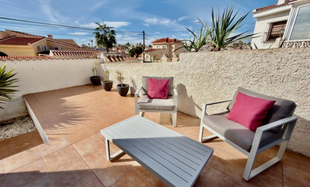 Sale - Villa -
Ciudad Quesada