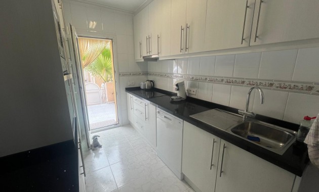 Venta - Adosado -
Ciudad Quesada - Dona Pepa