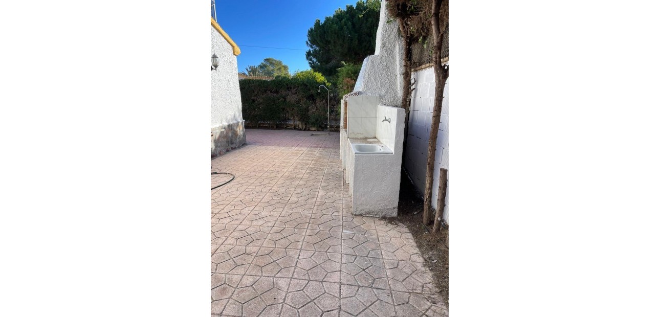 Venta - Villa -
Orihuela Costa - Rocio del Mar