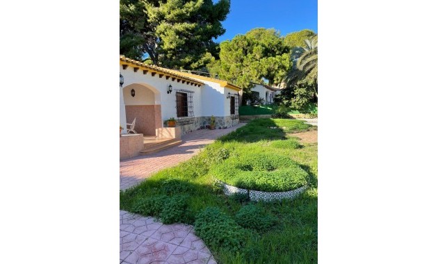 Venta - Villa -
Orihuela Costa - Rocio del Mar