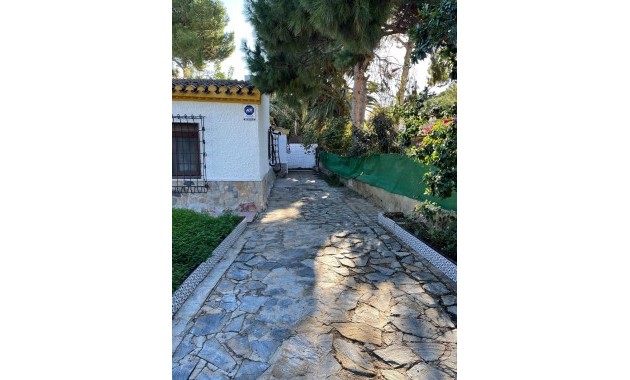 Venta - Villa -
Orihuela Costa - Rocio del Mar