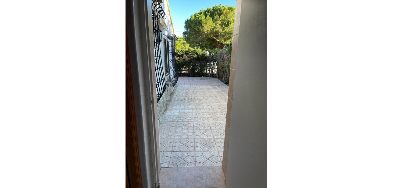 Venta - Villa -
Orihuela Costa - Rocio del Mar
