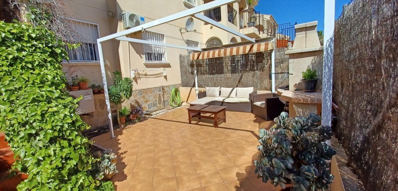 Venta - Bungalow -
Orihuela Costa - La Chismosa