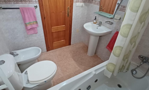 Venta - Bungalow -
Orihuela Costa - La Chismosa