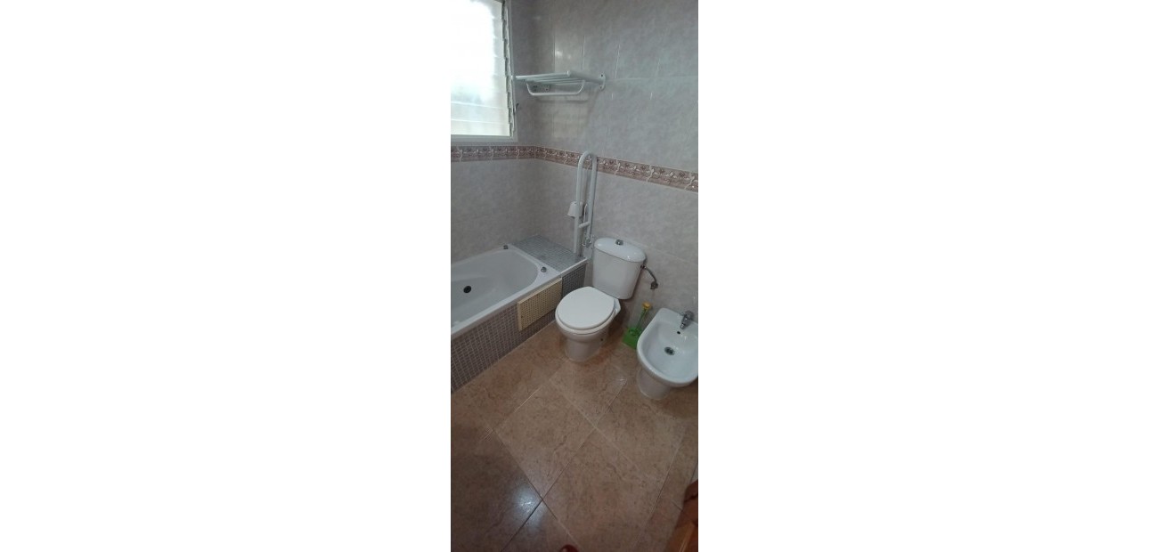 Venta - Bungalow -
Orihuela Costa - La Chismosa