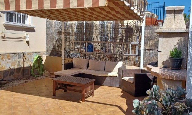 Venta - Bungalow -
Orihuela Costa - La Chismosa