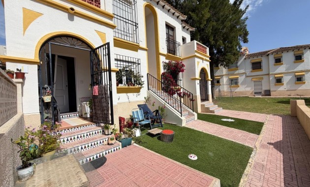 Venta - Apartamento / piso -
Orihuela Costa - La Zenia