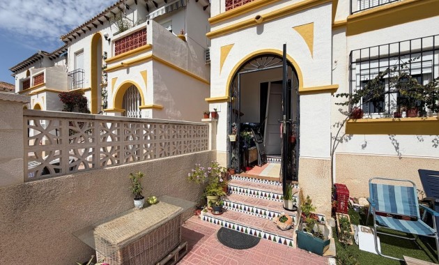 Venta - Apartamento / piso -
Orihuela Costa - La Zenia