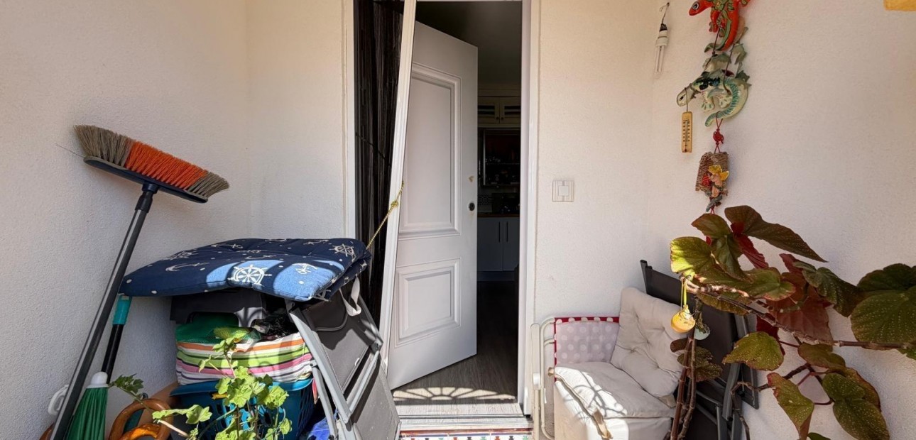 Venta - Apartamento / piso -
Orihuela Costa - La Zenia