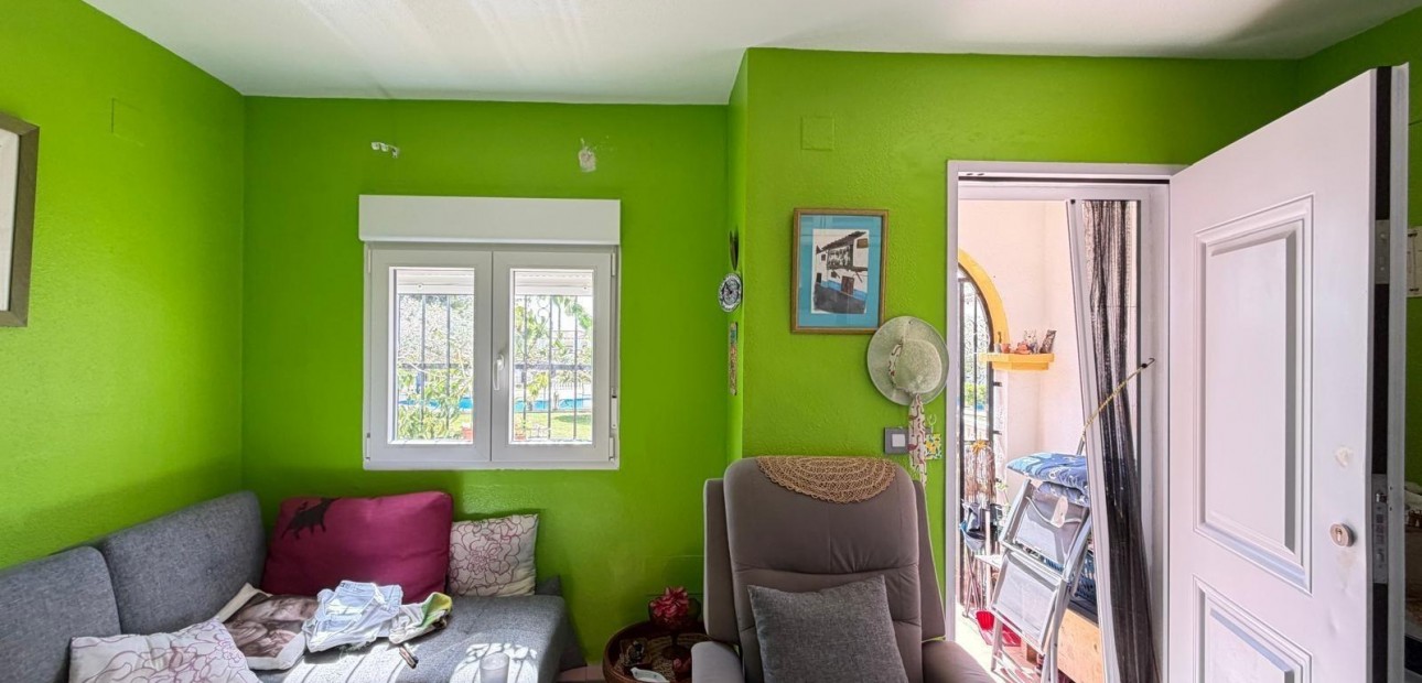 Venta - Apartamento / piso -
Orihuela Costa - La Zenia