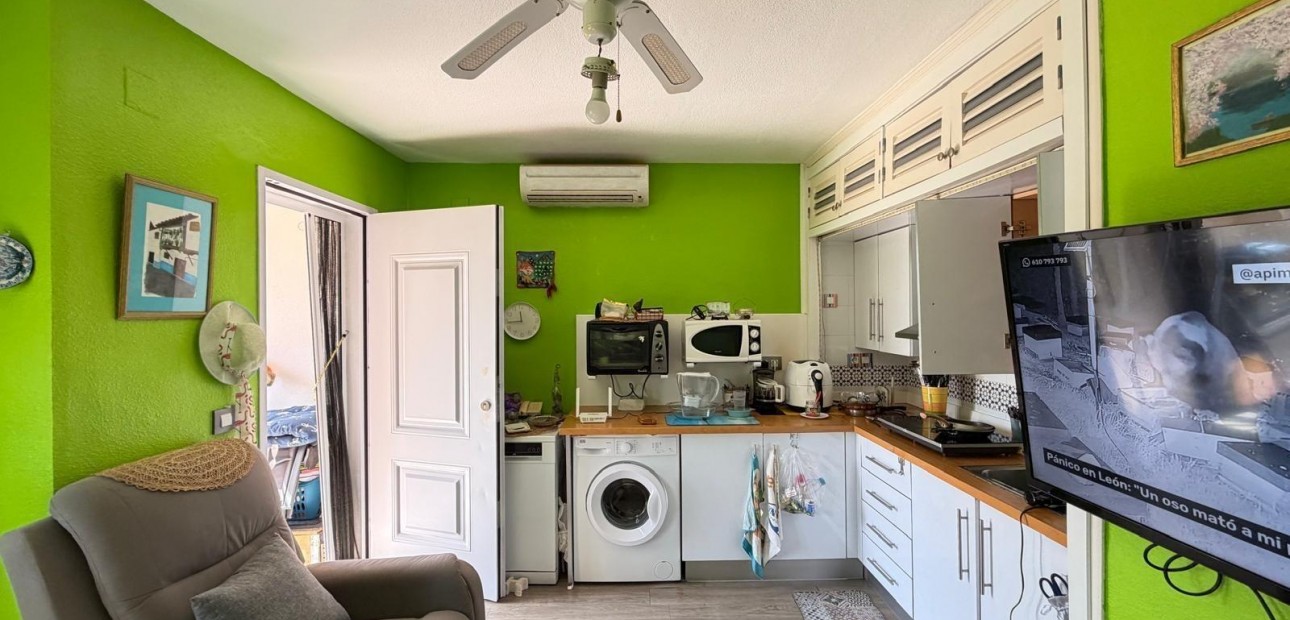 Venta - Apartamento / piso -
Orihuela Costa - La Zenia