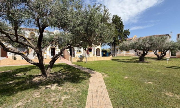 Venta - Apartamento / piso -
Orihuela Costa - La Zenia