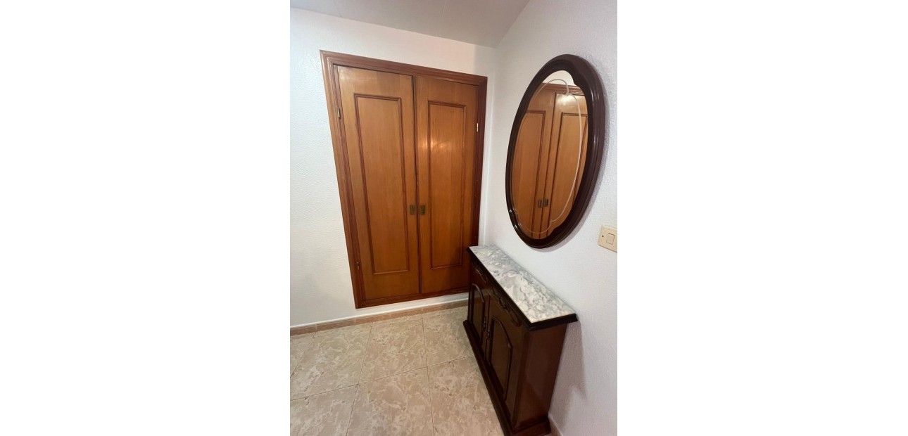 Venta - Apartamento / piso -
Torrevieja - Acequion