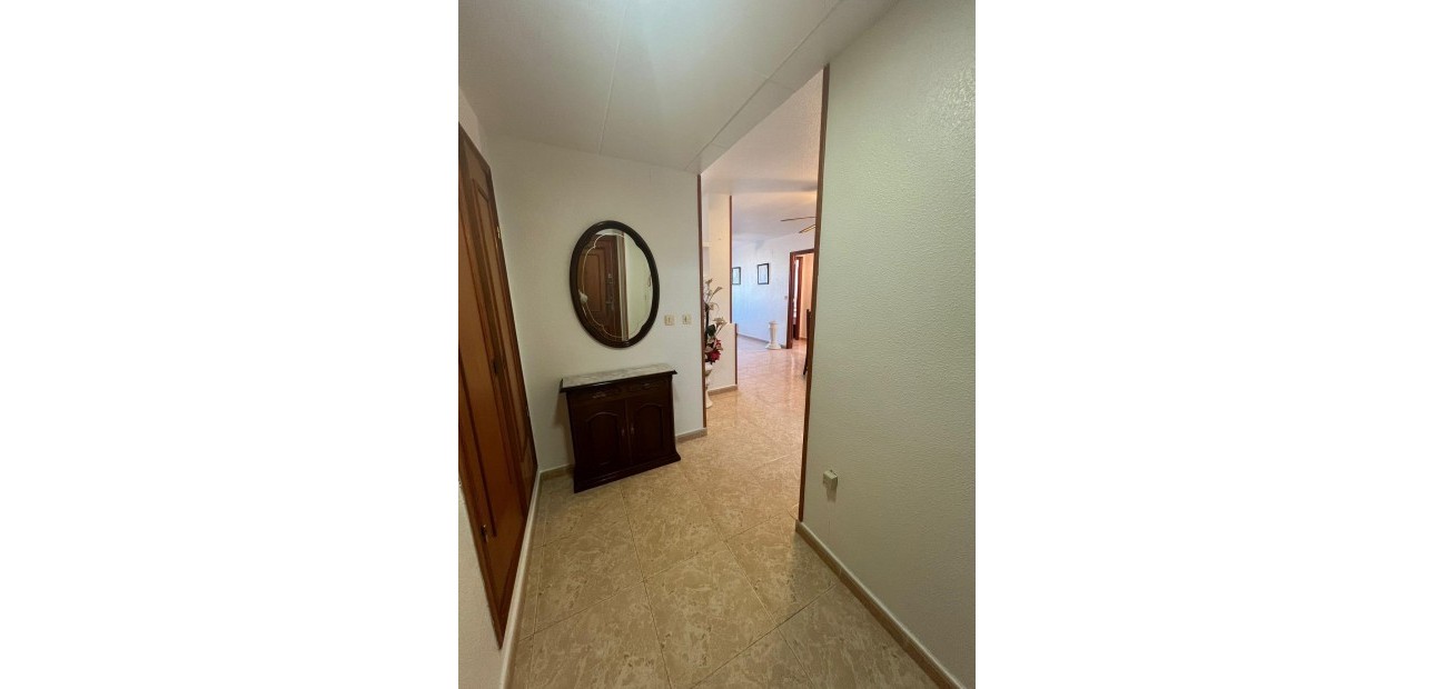 Venta - Apartamento / piso -
Torrevieja - Acequion