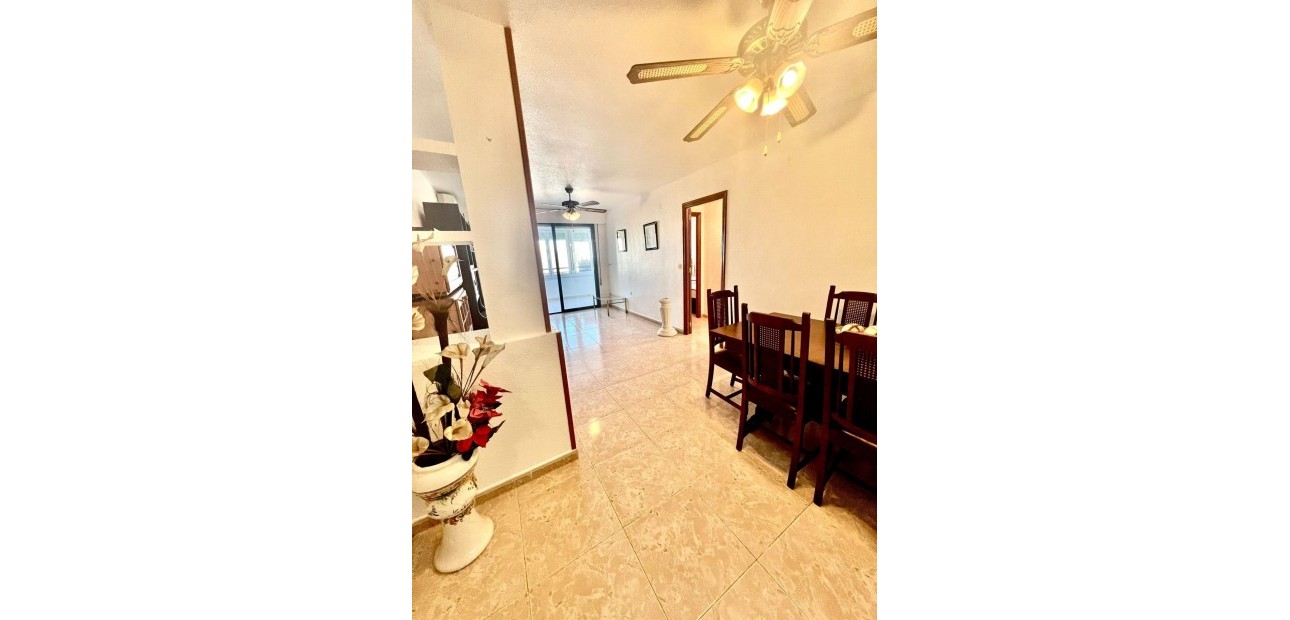 Venta - Apartamento / piso -
Torrevieja - Acequion