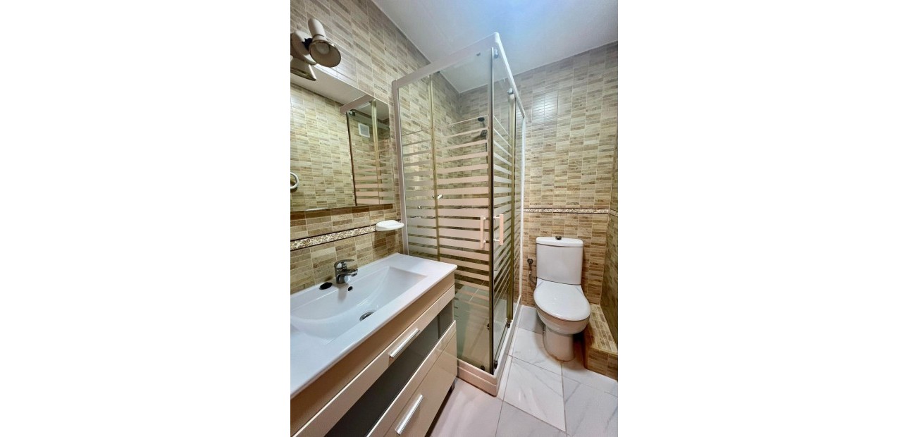 Venta - Apartamento / piso -
Torrevieja - Acequion