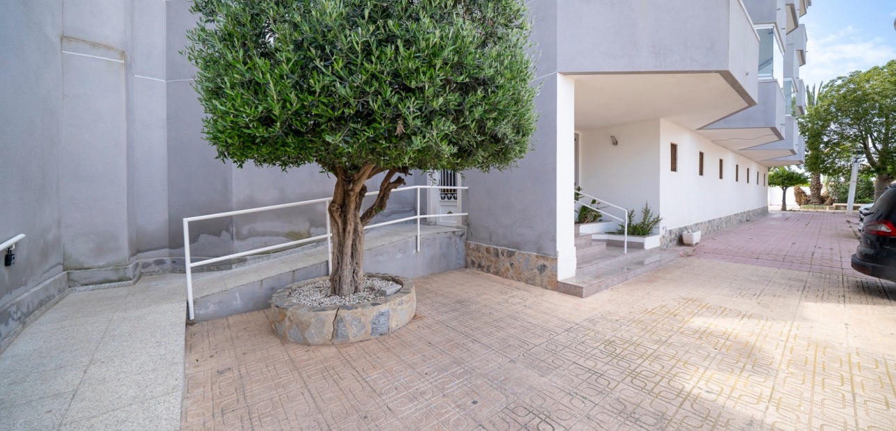 Venta - Apartamento / piso -
Orihuela Costa - Cabo Roig