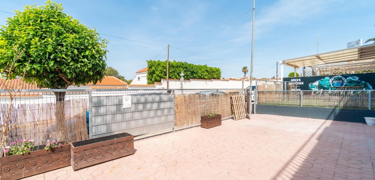 Long time Rental - Commercial Unit -
San Fulgencio - URB. LA MARINA