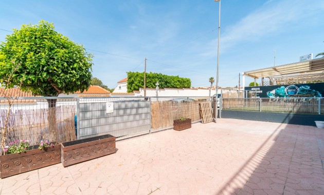 Long time Rental - Commercial Unit -
San Fulgencio - URB. LA MARINA