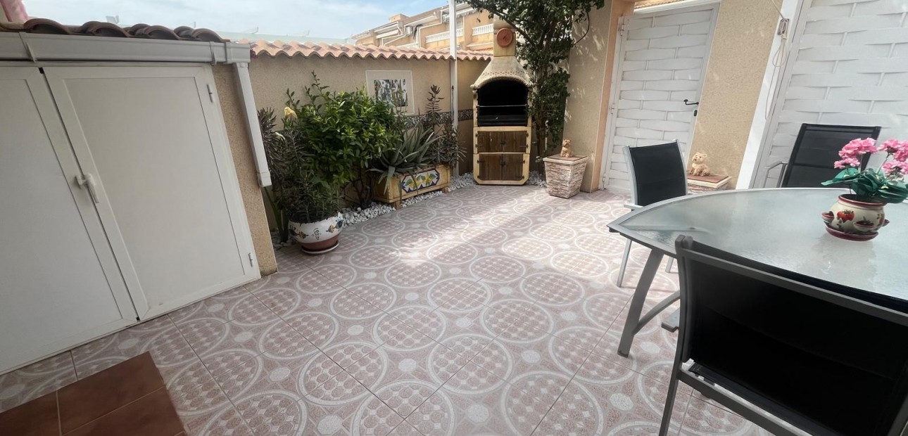 Venta - Adosado -
Ciudad Quesada - Dona Pepa