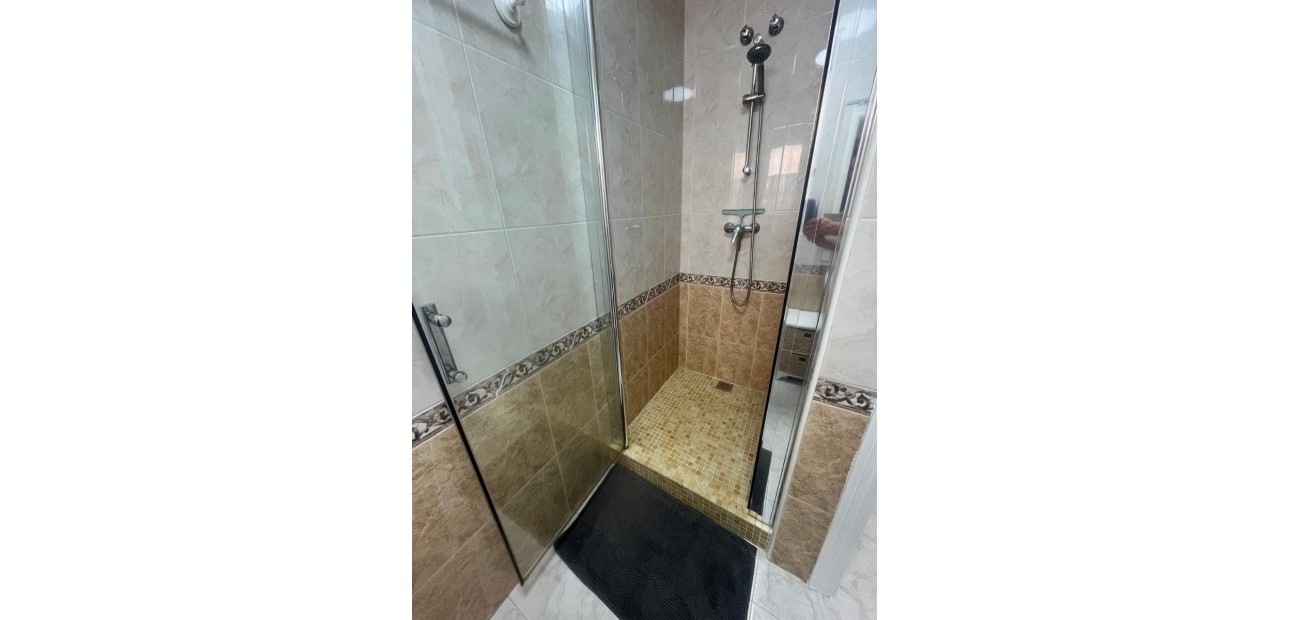 Venta - Adosado -
Ciudad Quesada - Dona Pepa