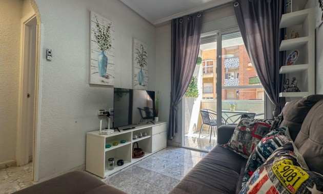 Venta - Apartamento / piso -
Torrevieja - Estacion de autobuses