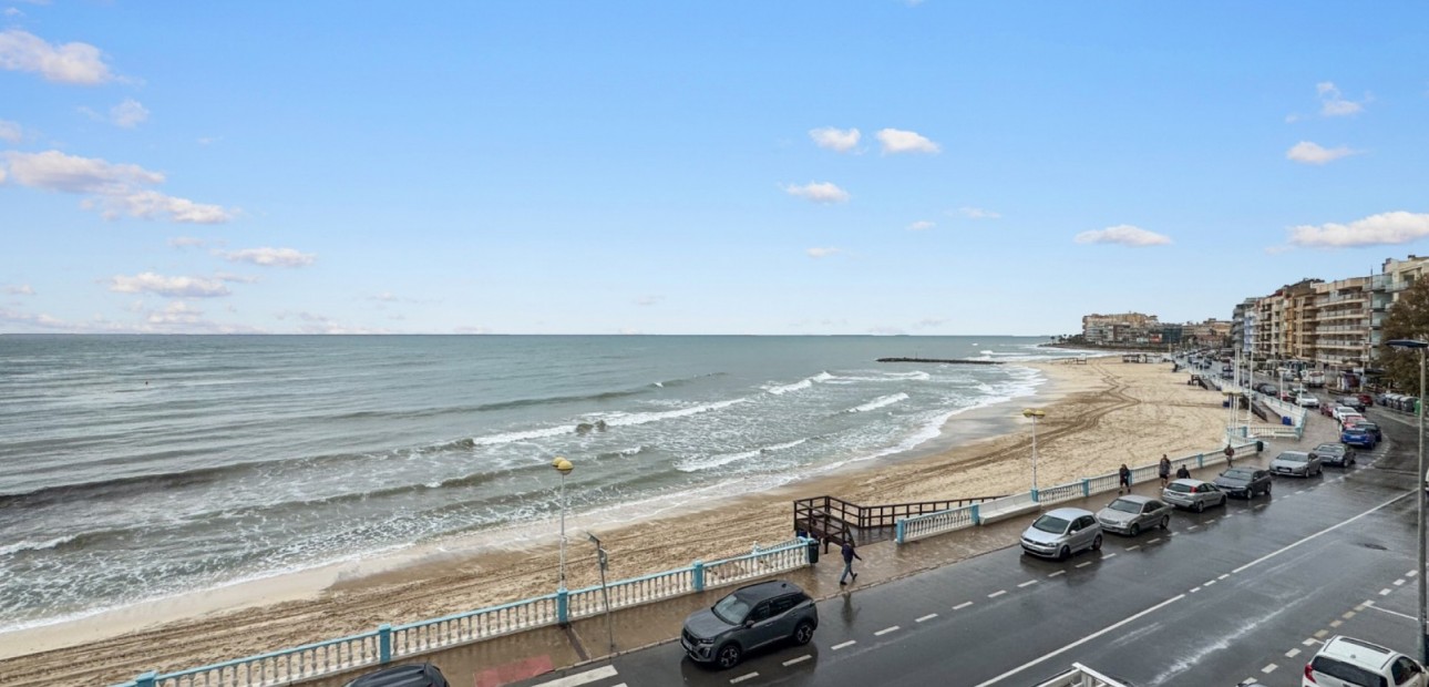 Venta - Apartamento / piso -
Torrevieja - Playa Los Locos