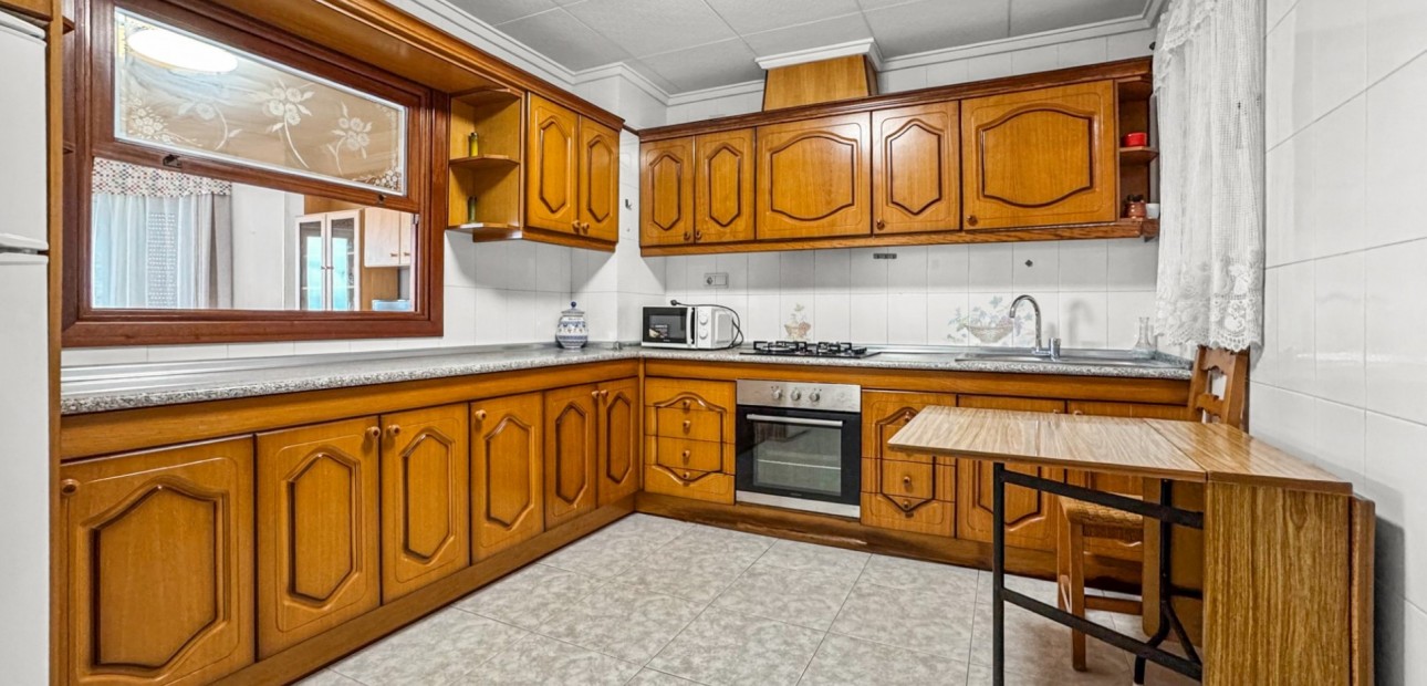 Venta - Apartamento / piso -
Torrevieja - Playa Los Locos