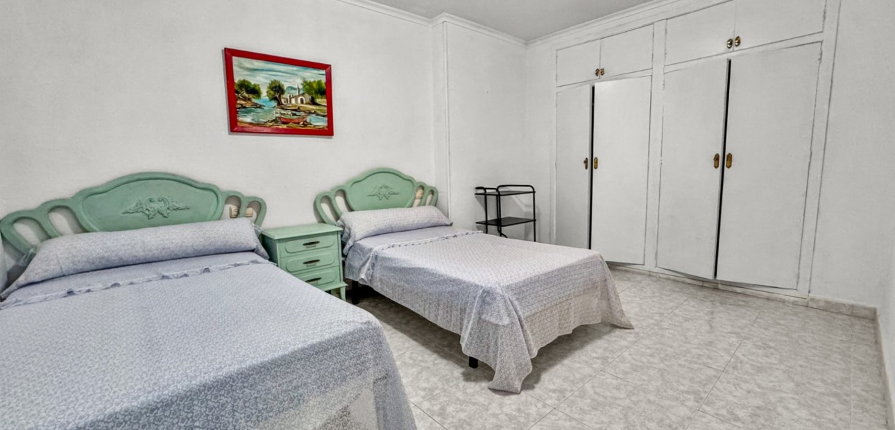 Venta - Apartamento / piso -
Torrevieja - Playa Los Locos