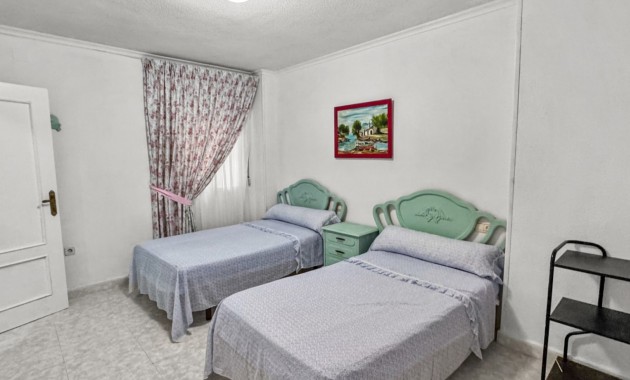 Venta - Apartamento / piso -
Torrevieja - Playa Los Locos