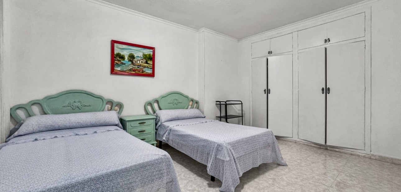 Venta - Apartamento / piso -
Torrevieja - Playa Los Locos