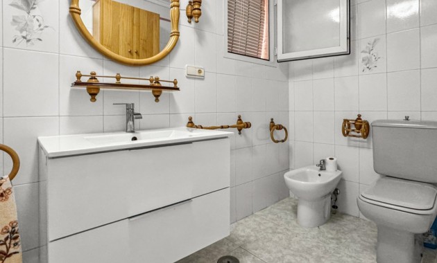 Venta - Apartamento / piso -
Torrevieja - Playa Los Locos