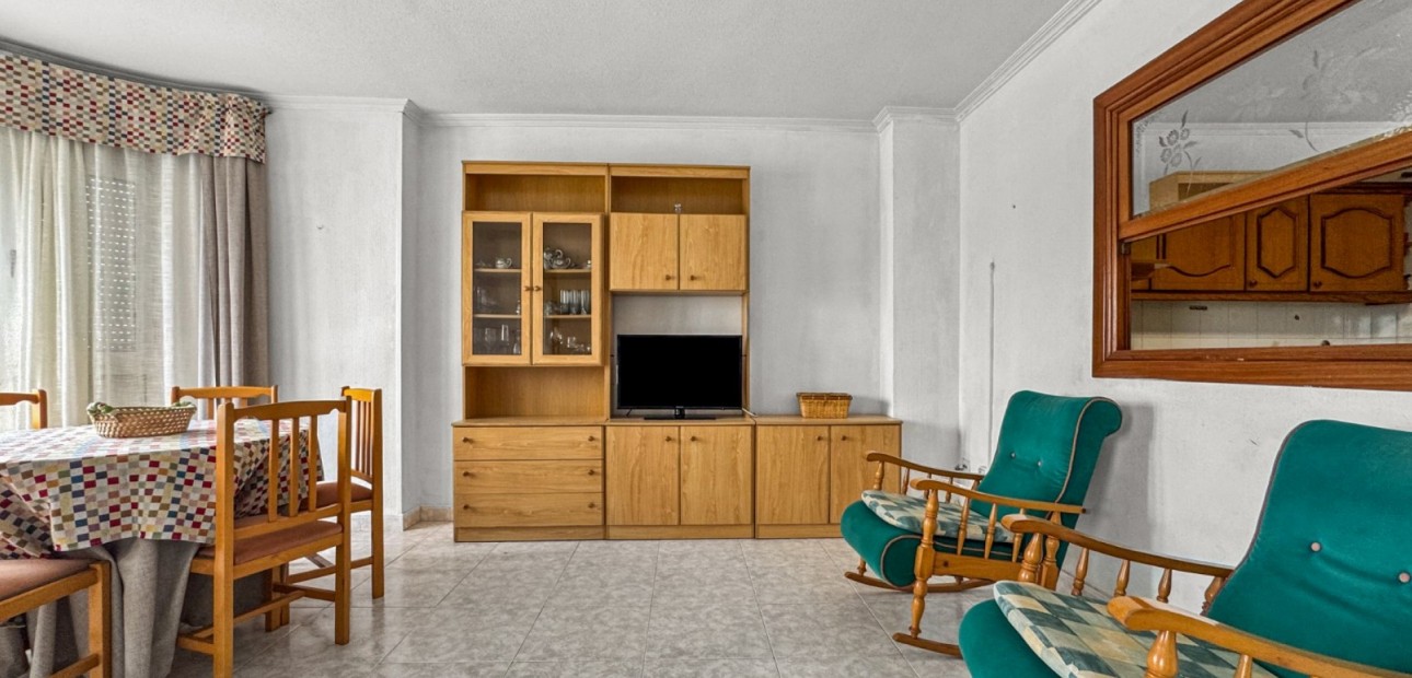 Venta - Apartamento / piso -
Torrevieja - Playa Los Locos