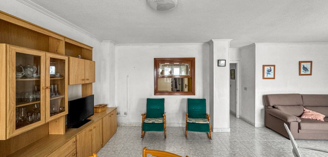 Venta - Apartamento / piso -
Torrevieja - Playa Los Locos