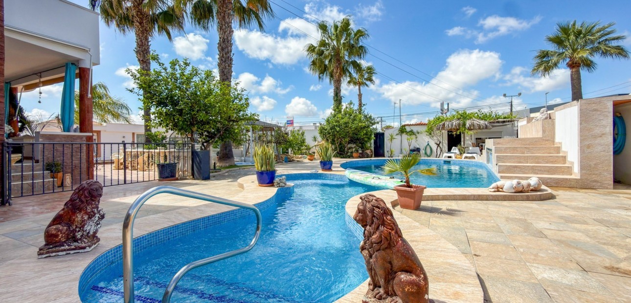 Sale - Detached Villa -
Ciudad Quesada - Ciudad Quesada - Town