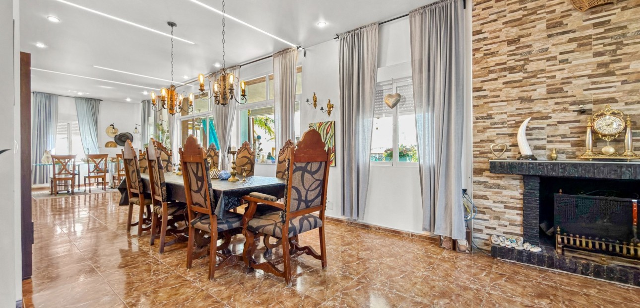 Sale - Detached Villa -
Ciudad Quesada - Ciudad Quesada - Town