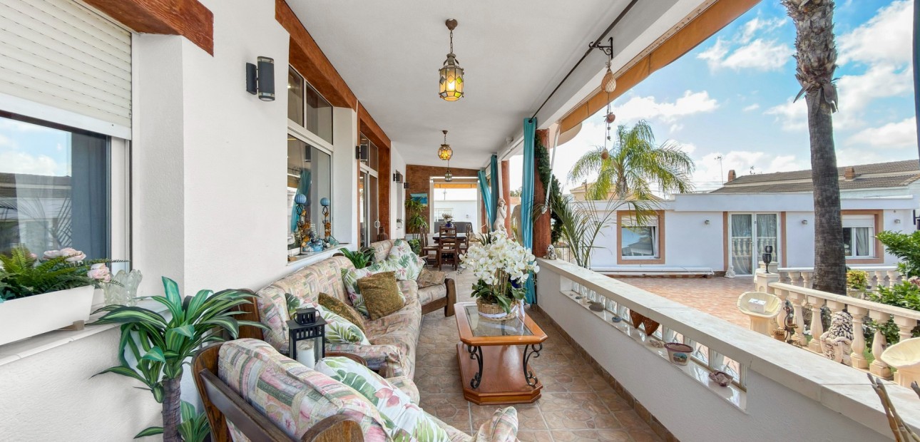 Sale - Detached Villa -
Ciudad Quesada - Ciudad Quesada - Town