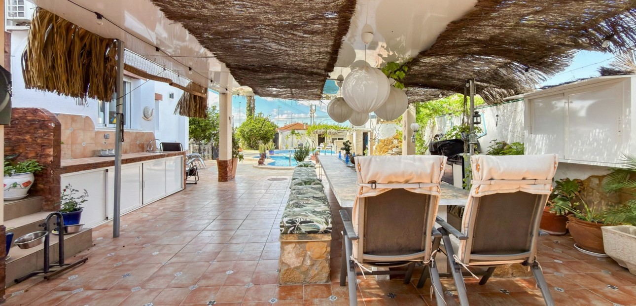 Sale - Detached Villa -
Ciudad Quesada - Ciudad Quesada - Town