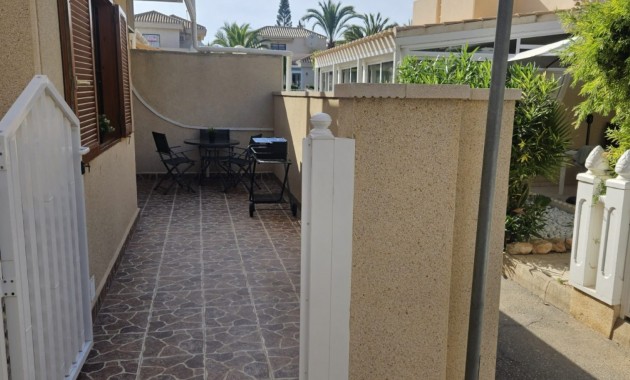 Venta - Apartamento / piso -
Orihuela Costa - Playa Flamenca