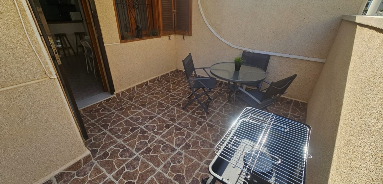 Venta - Apartamento / piso -
Orihuela Costa - Playa Flamenca