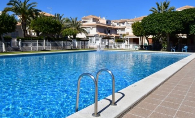 Venta - Apartamento / piso -
Orihuela Costa - Playa Flamenca